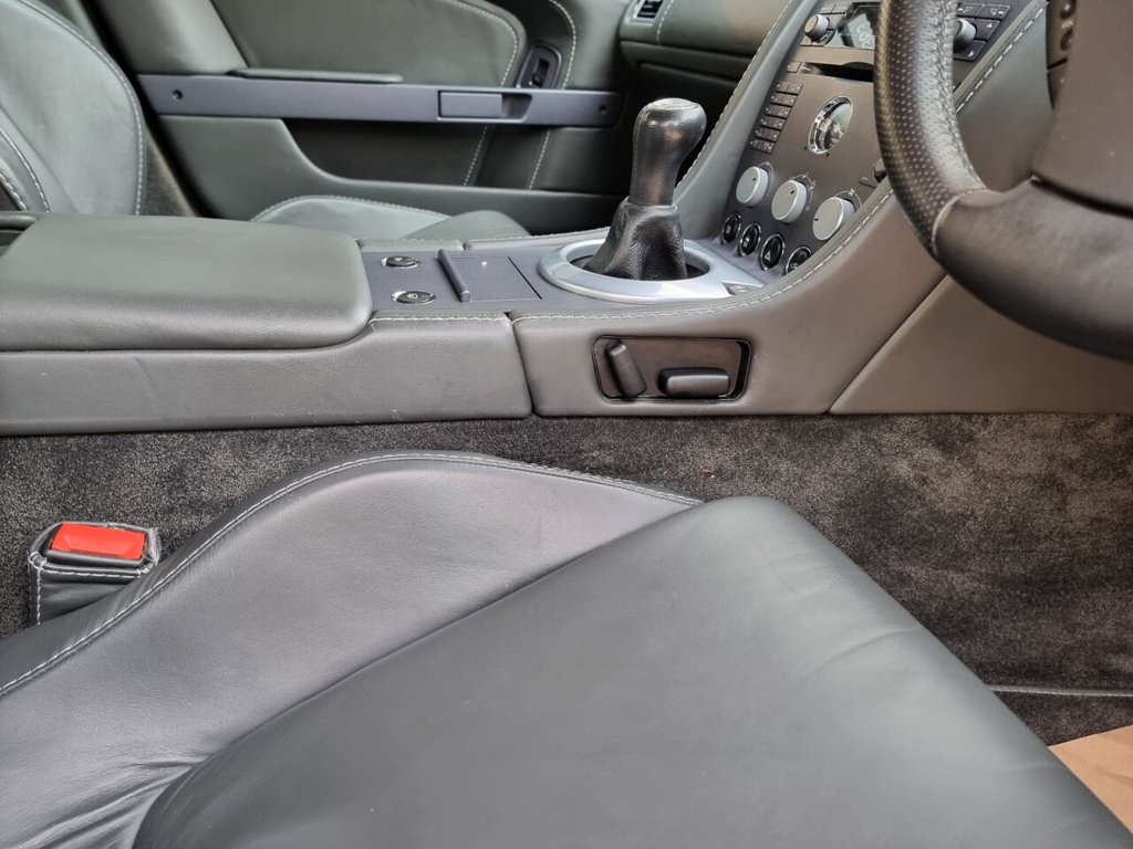 Used Aston Martin Vantage 2006 for sale - 77594272: Photo 14