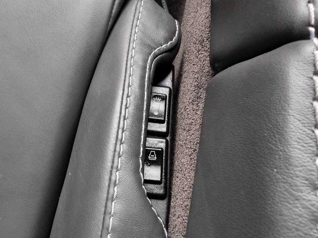 Used Aston Martin Vantage 2006 for sale - 77594272: Photo 32