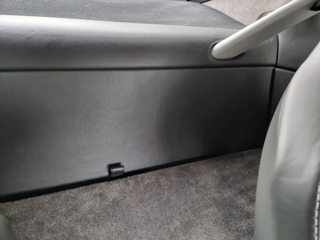 Used Aston Martin Vantage 2006 for sale - 77594272: Photo 46