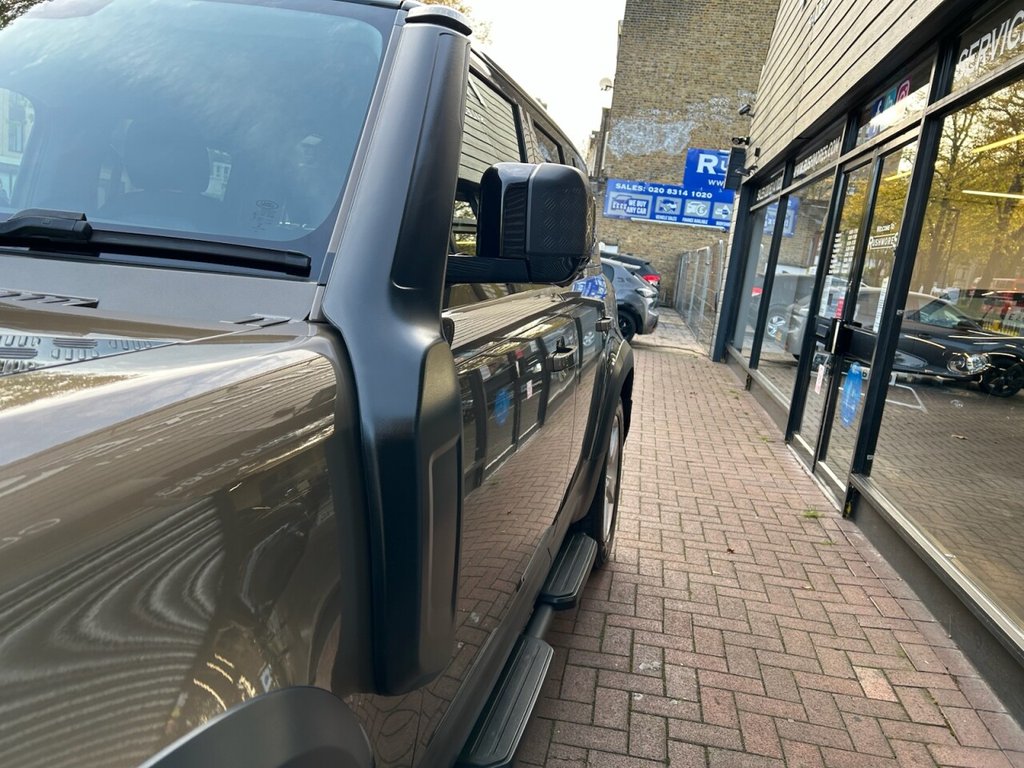 Used Land Rover Defender 2020 for sale - 76527245: Photo 10