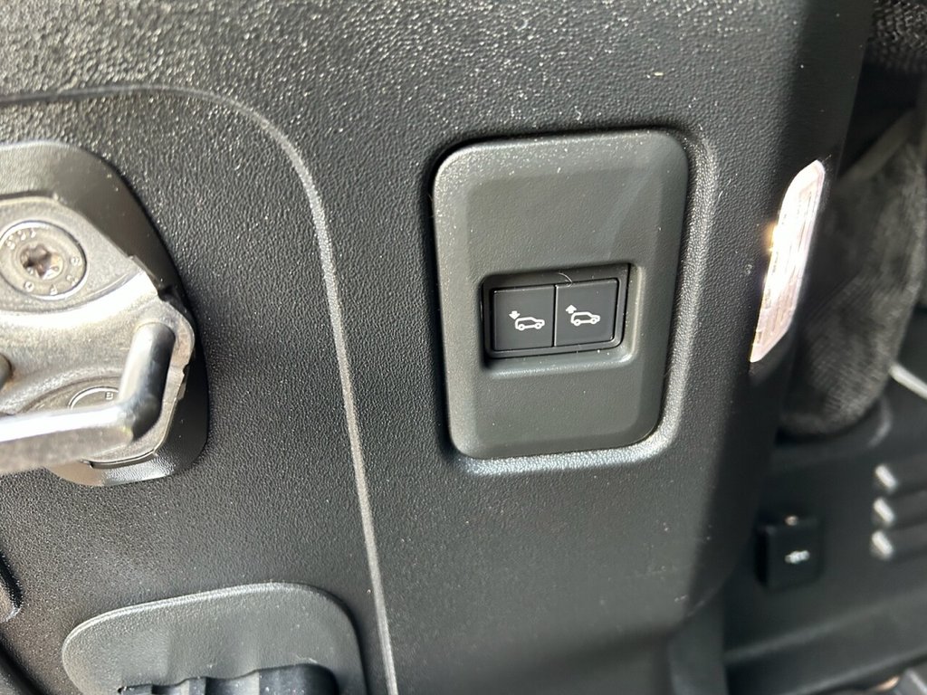 Used Land Rover Defender 2020 for sale - 76527245: Photo 25