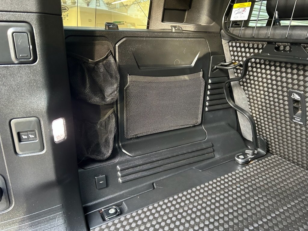 Used Land Rover Defender 2020 for sale - 76527245: Photo 26