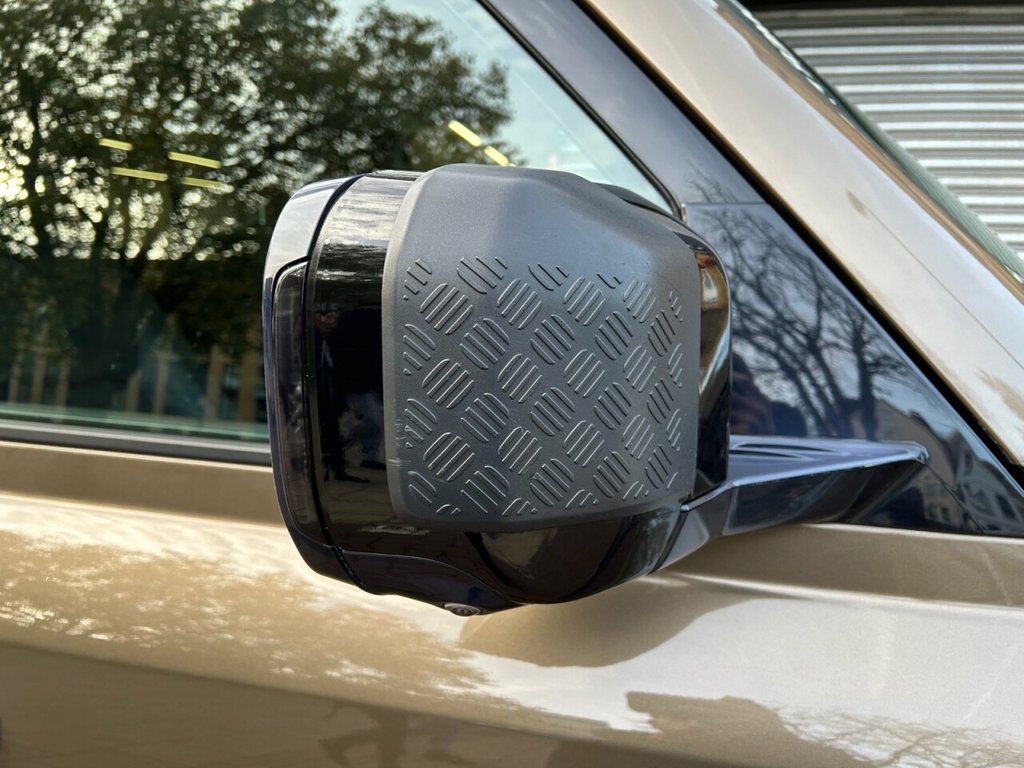 Used Land Rover Defender 2020 for sale - 76527245: Photo 36