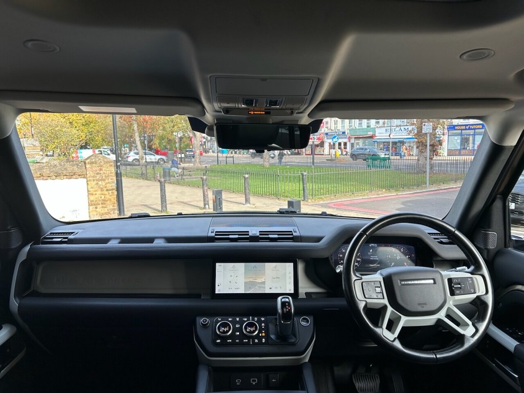 Used Land Rover Defender 2020 for sale - 76527245: Photo 4