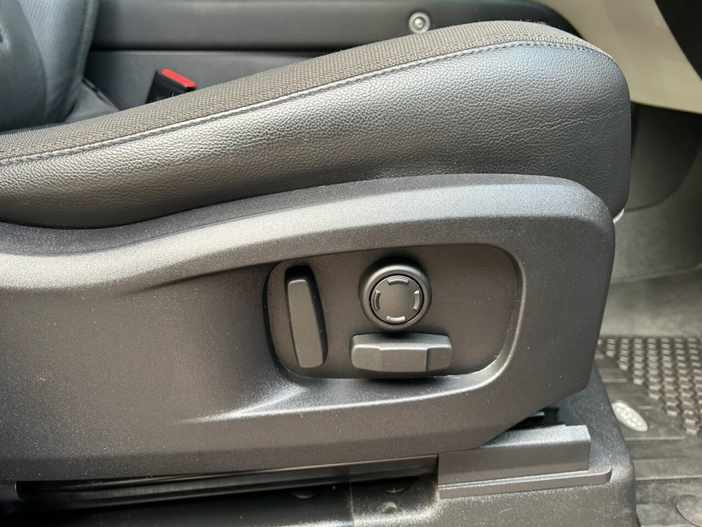 Used Land Rover Defender 2020 for sale - 76527245: Photo 46