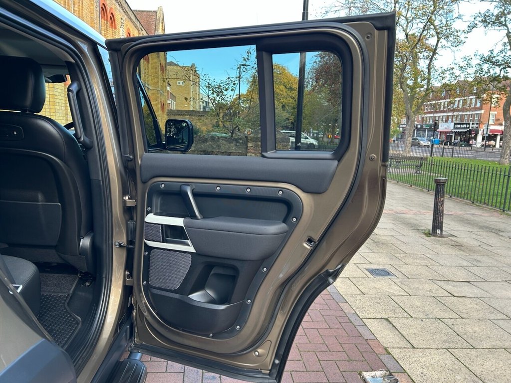 Used Land Rover Defender 2020 for sale - 76527245: Photo 48