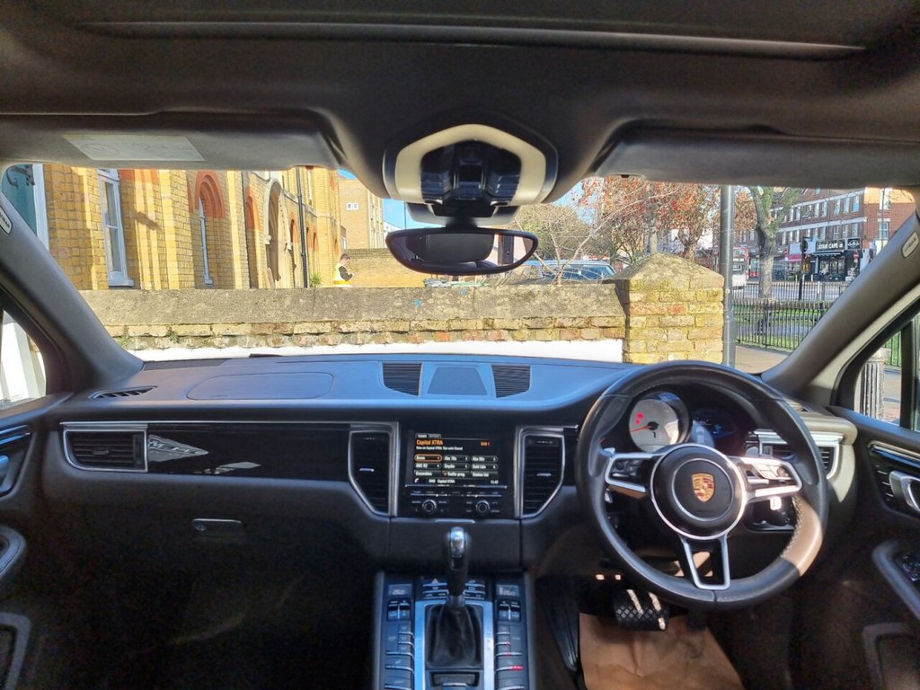 Used Porsche Macan 2015 for sale - 77269053: Photo 2