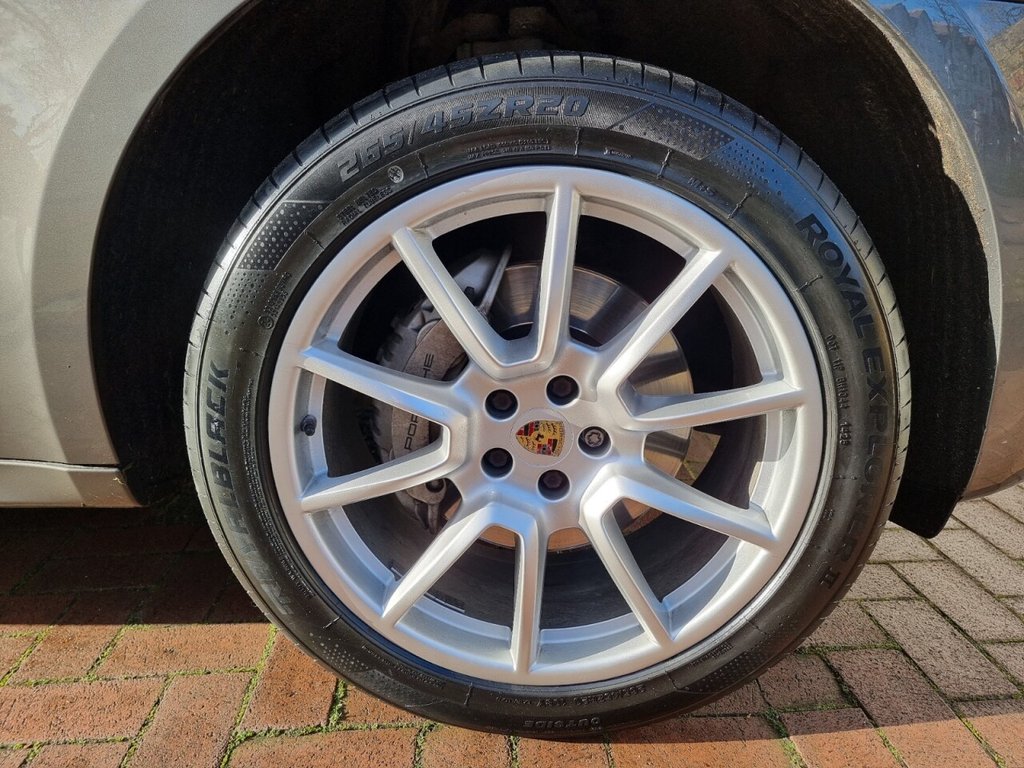 Used Porsche Macan 2015 for sale - 77269053: Photo 4