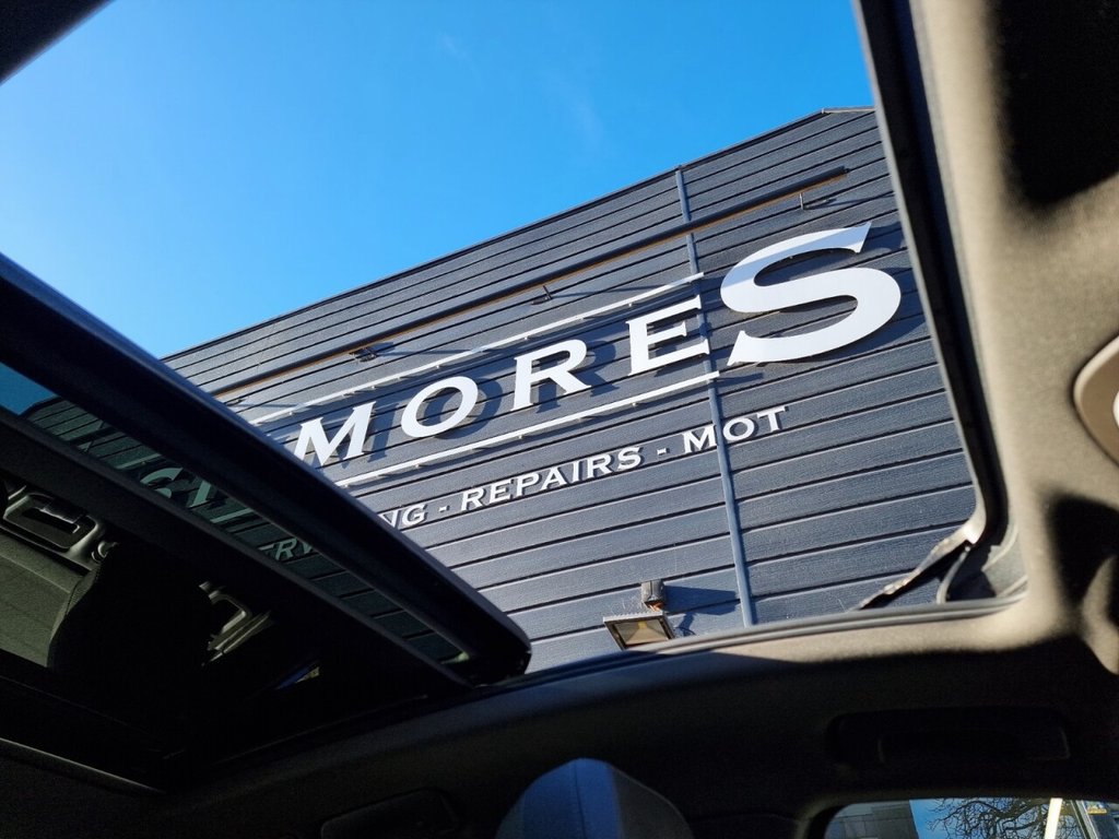 Used Porsche Macan 2015 for sale - 77269053: Photo 48