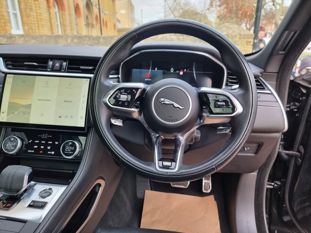 Used Jaguar F-Pace 2022 for sale - 77748932: Photo 44