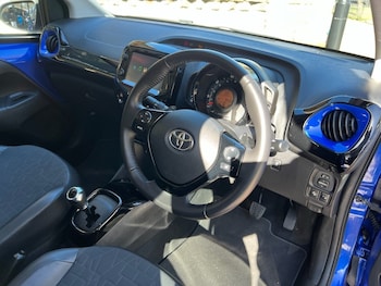 Used Toyota AYGO 2020 for sale - 76172839: Photo 2