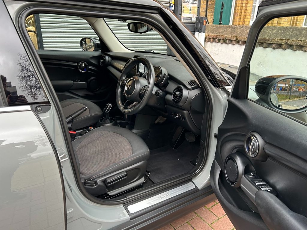 Used MINI Hatch 2020 for sale - 76496480: Photo 11