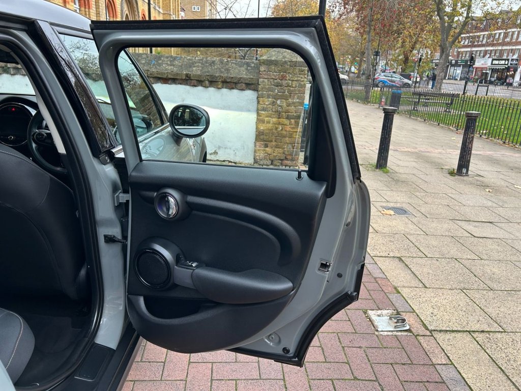 Used MINI Hatch 2020 for sale - 76496480: Photo 16