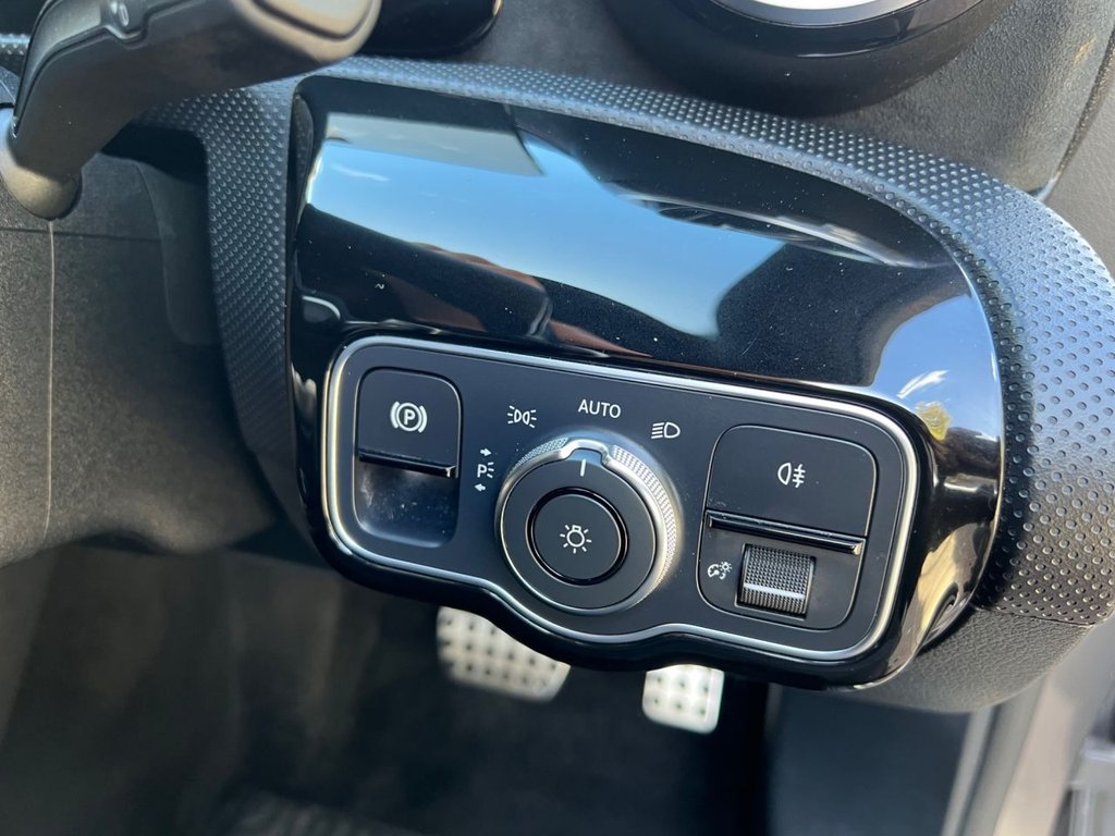 Used Mercedes-Benz A-Class 2018 for sale - 77477728: Photo 35