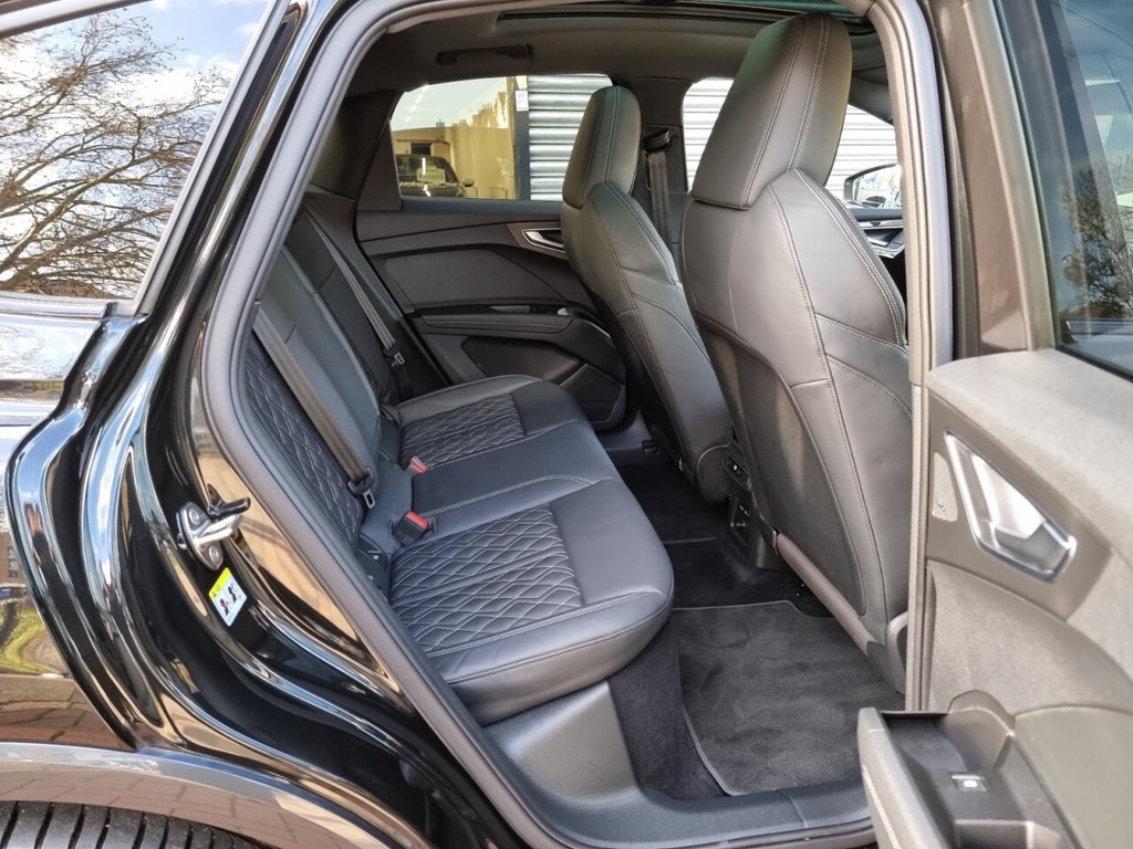 Used Audi Q4 e-tron 2023 for sale - 76768802: Photo 15