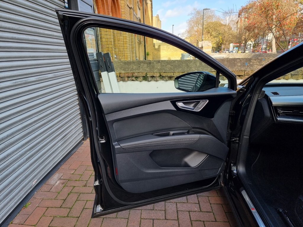 Used Audi Q4 e-tron 2023 for sale - 76768802: Photo 31