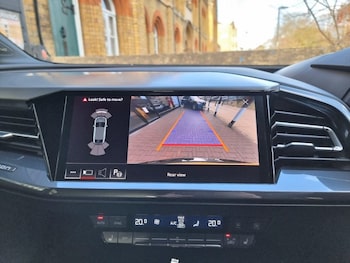 Used Audi Q4 e-tron 2023 for sale - 76768802: Photo