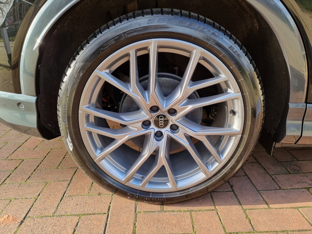 Used Audi Q4 e-tron 2023 for sale - 76768802: Photo 4