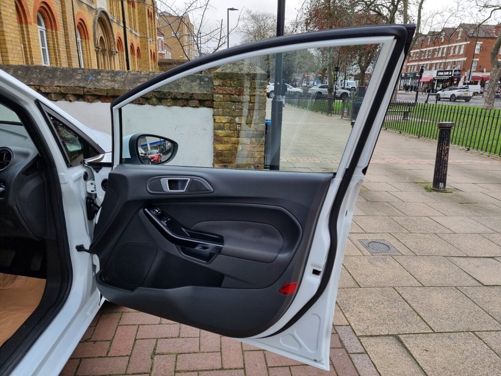 Used Ford Fiesta 2013 for sale - 77593861: Photo 10