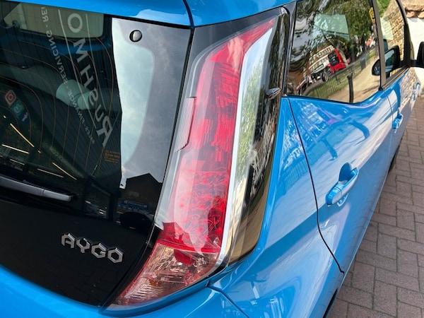 Used Toyota AYGO 2015 for sale - 75195772: Photo 22