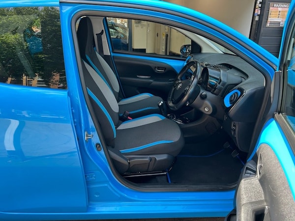 Used Toyota AYGO 2015 for sale - 75195772: Photo 27