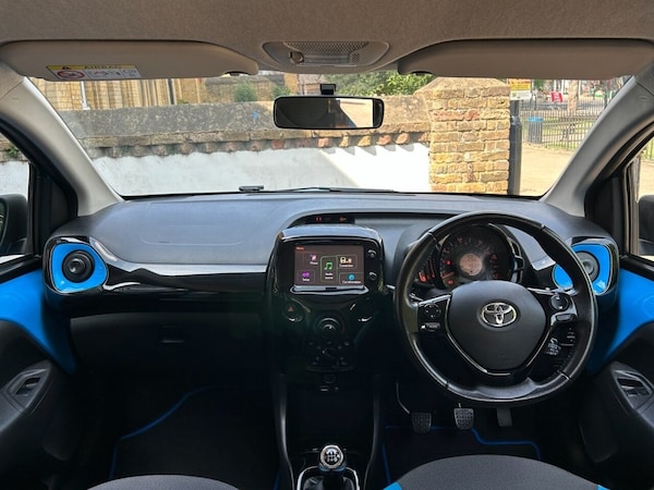 Used Toyota AYGO 2015 for sale - 75195772: Photo 2