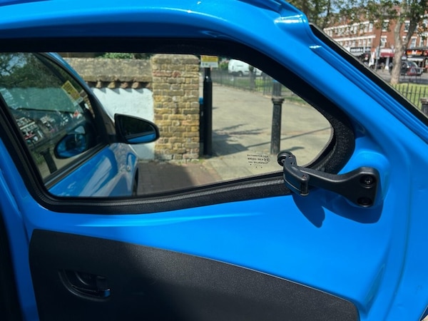 Used Toyota AYGO 2015 for sale - 75195772: Photo 31