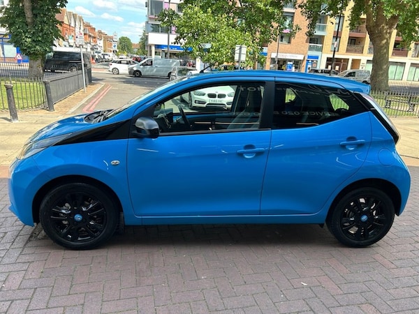 Used Toyota AYGO 2015 for sale - 75195772: Photo 9