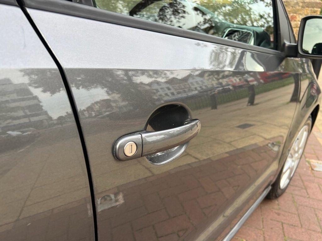 Used Volkswagen Polo 2012 for sale - 77020375: Photo 14