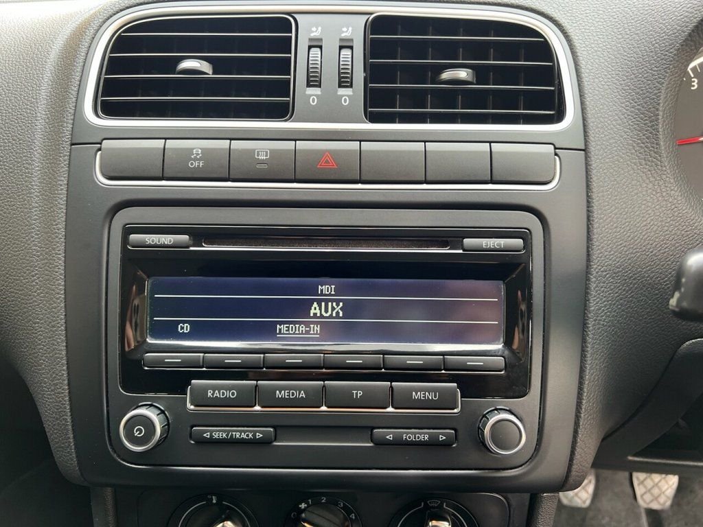 Used Volkswagen Polo 2012 for sale - 77020375: Photo 2