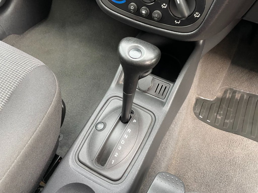 Used Vauxhall Corsa 2005 for sale - 77269197: Photo 23