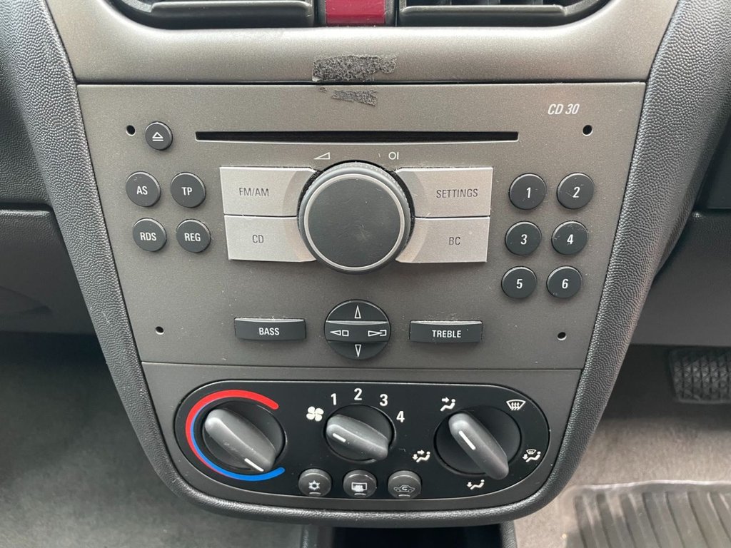 Used Vauxhall Corsa 2005 for sale - 77269197: Photo 24