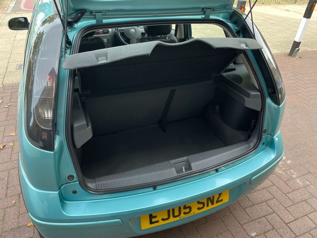 Used Vauxhall Corsa 2005 for sale - 77269197: Photo 40