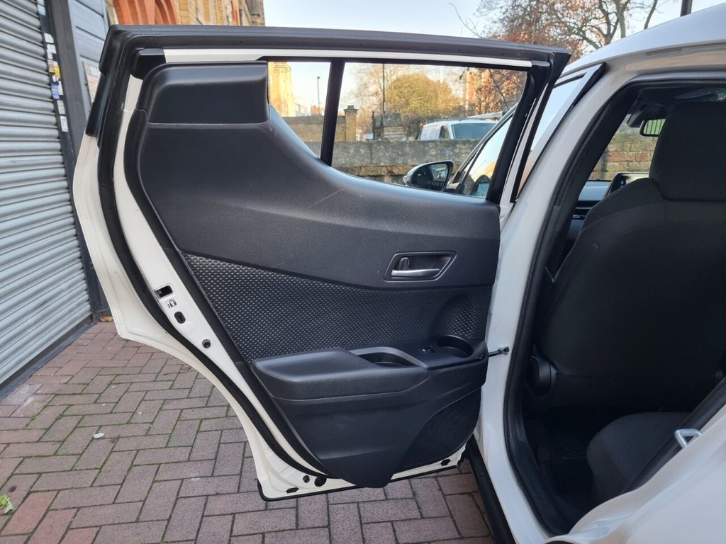 Used Toyota C-HR 2019 for sale - 77153379: Photo 28