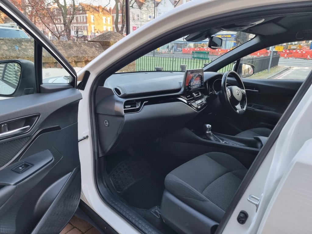 Used Toyota C-HR 2019 for sale - 77153379: Photo 32