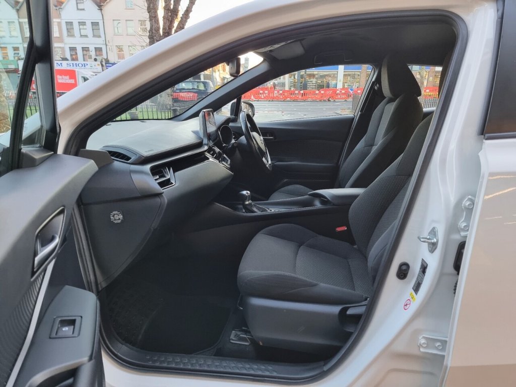 Used Toyota C-HR 2019 for sale - 77153379: Photo 33