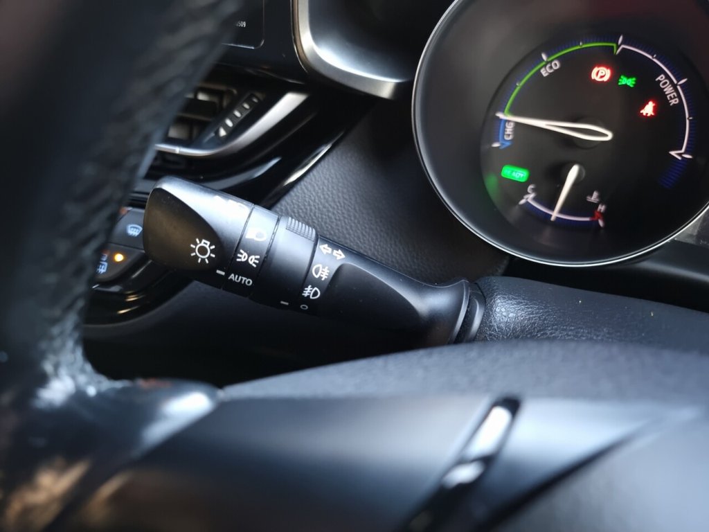 Used Toyota C-HR 2019 for sale - 77153379: Photo 44