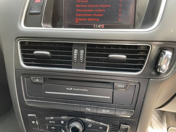Used Audi Q5 2011 for sale - 75195770: Photo 41