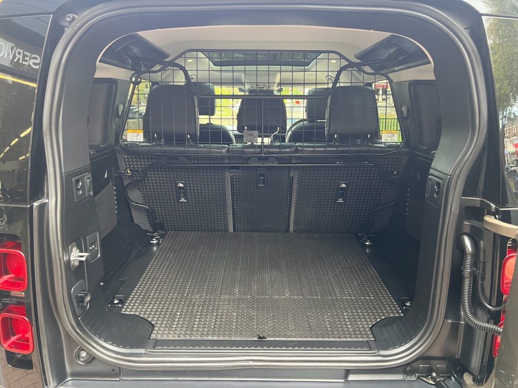 Used Land Rover Defender 2020 for sale - 76356677: Photo 13