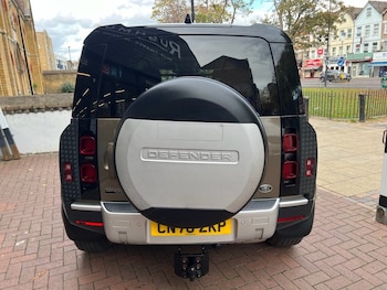 Used Land Rover Defender 2020 for sale - 76356677: Photo
