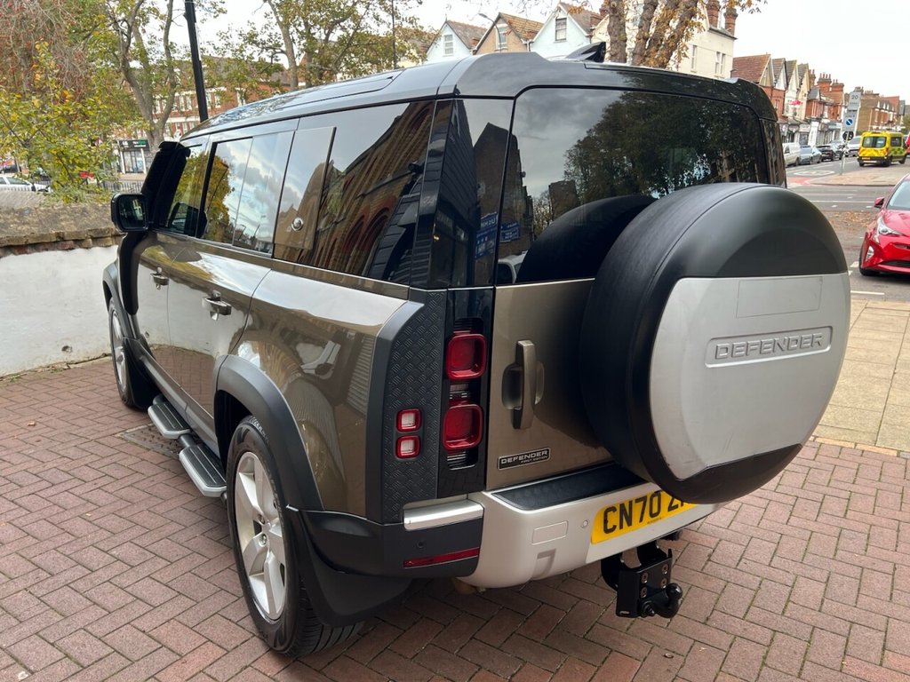 Used Land Rover Defender 2020 for sale - 76356677: Photo 4