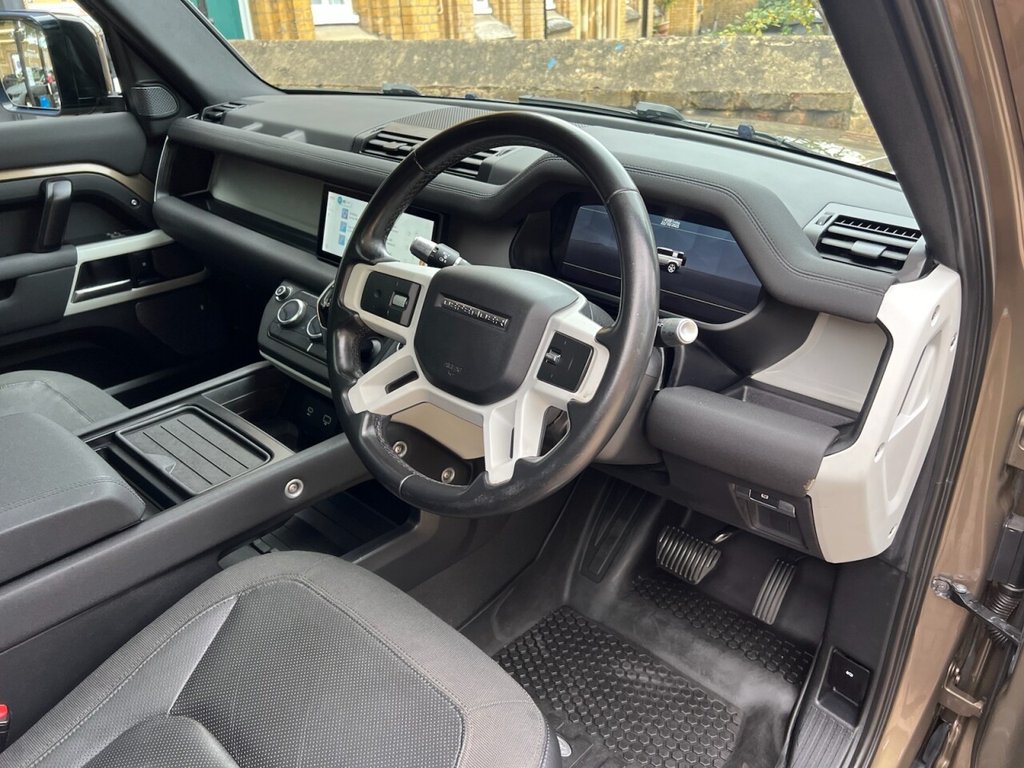 Used Land Rover Defender 2020 for sale - 76356677: Photo 6