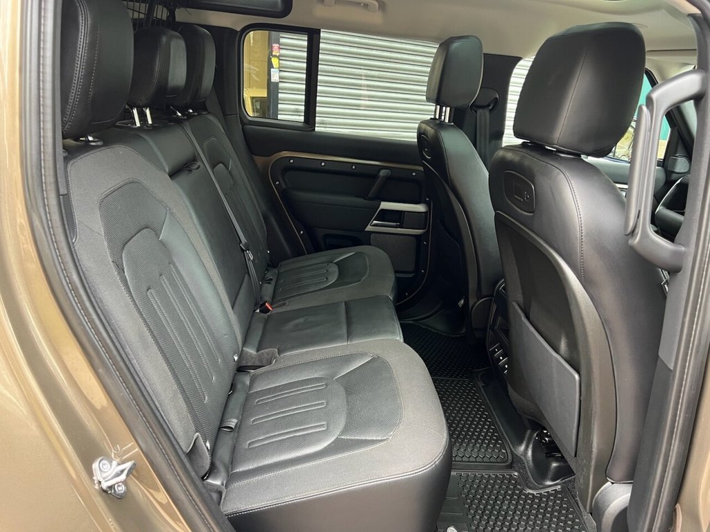 Used Land Rover Defender 2020 for sale - 76356677: Photo 8