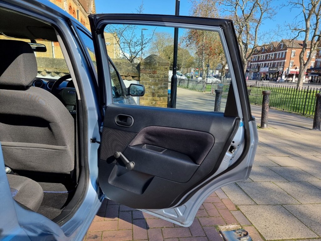 Used Ford Fiesta 2006 for sale - 77952413: Photo 17