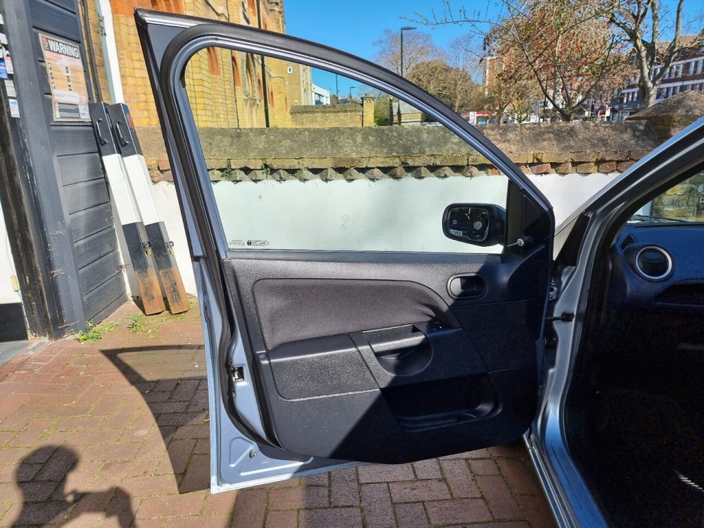 Used Ford Fiesta 2006 for sale - 77952413: Photo 31