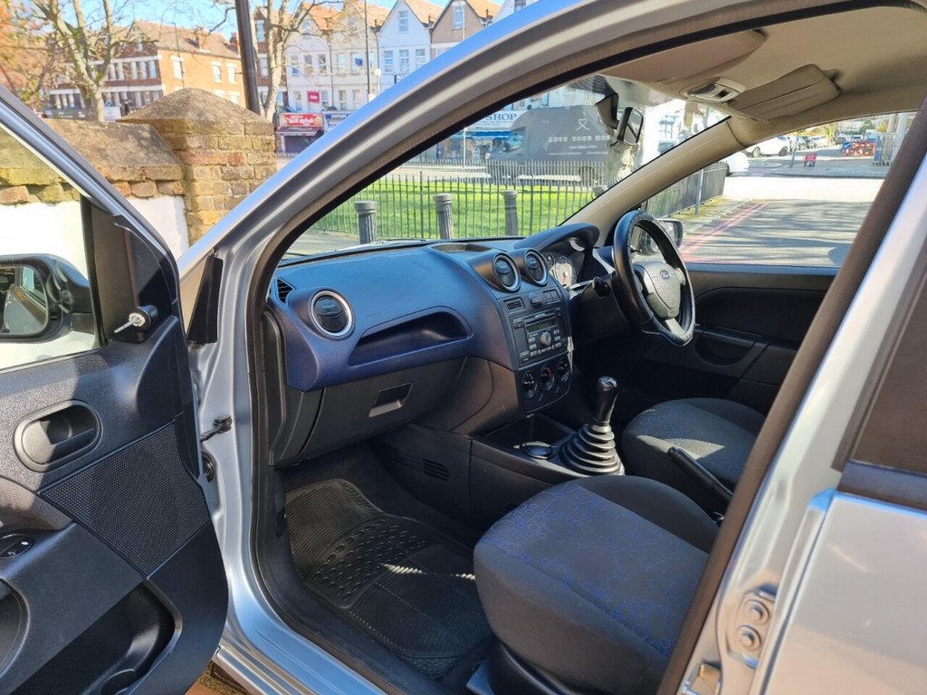 Used Ford Fiesta 2006 for sale - 77952413: Photo 32