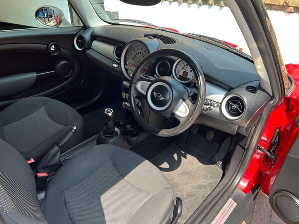 Used MINI Hatch 2010 for sale - 75195385: Photo 14