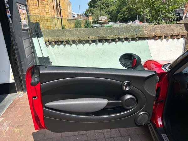 Used MINI Hatch 2010 for sale - 75195385: Photo 27
