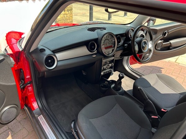 Used MINI Hatch 2010 for sale - 75195385: Photo 29