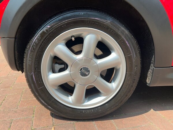 Used MINI Hatch 2010 for sale - 75195385: Photo 34